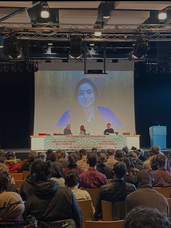 Impressionen vom Kongress: Network for an alternative Quest